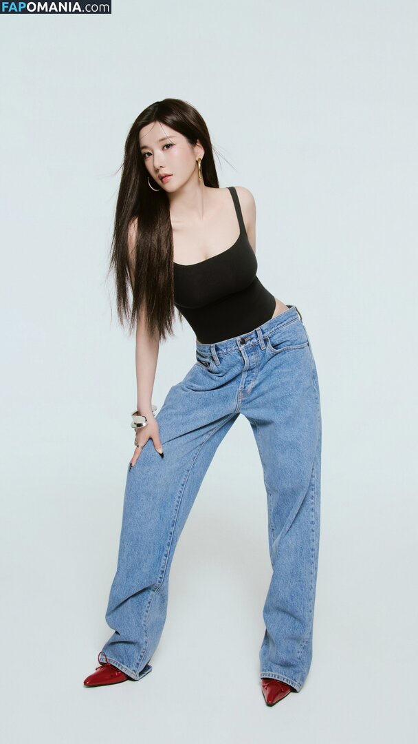Kwon Eunbi / https: / official_kwon.eunbi Γυμνός OnlyFans  Διαρρεύσαστη φωτογραφία #1