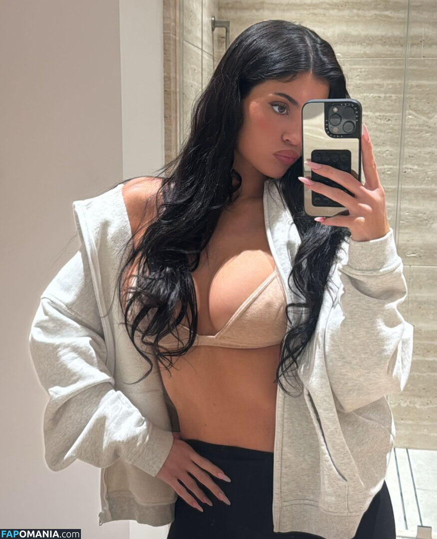 Kylie Jenner / https: / kyliejenner / kyliejenner.2 Γυμνός OnlyFans  Διαρρεύσαστη φωτογραφία #65