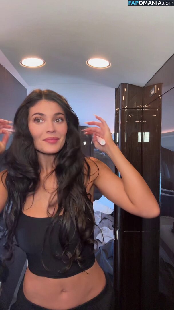 Kylie Jenner / https: / kyliejenner / kyliejenner.2 Γυμνός OnlyFans  Διαρρεύσαστη φωτογραφία #94