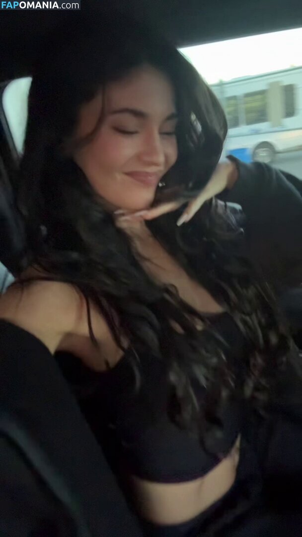 Kylie Jenner / https: / kyliejenner / kyliejenner.2 Γυμνός OnlyFans  Διαρρεύσαστη φωτογραφία #98