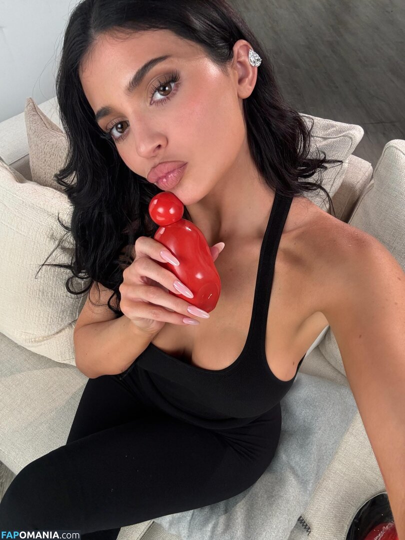Kylie Jenner / https: / kyliejenner / kyliejenner.2 Γυμνός OnlyFans  Διαρρεύσαστη φωτογραφία #136
