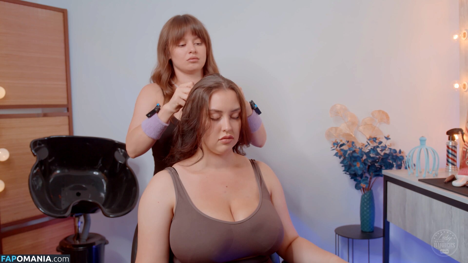 Lady Barbers Asmr / asmrladybarbers Γυμνός OnlyFans  Διαρρεύσαστη φωτογραφία #2