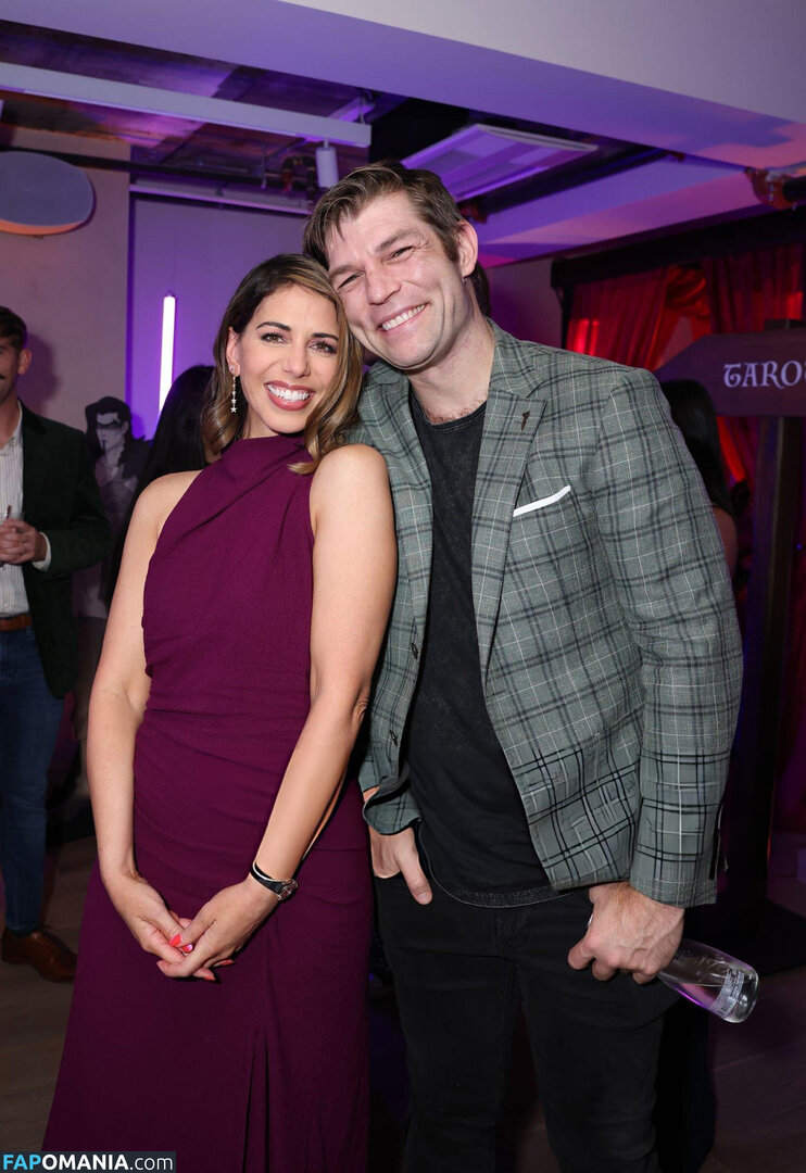 Laura Bailey / LauraBaileyVO / saltybl0nde Γυμνός OnlyFans  Διαρρεύσαστη φωτογραφία #10