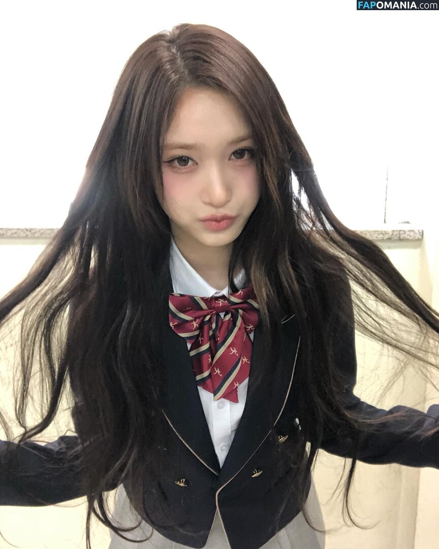 Lee Hyun-Seo / eeseooes / https: / iveleeseoi Γυμνός OnlyFans  Διαρρεύσαστη φωτογραφία #2