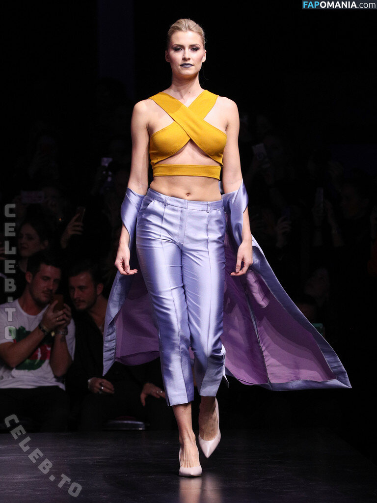 LenGercke / Lena Gercke / https: / lenagercke Γυμνός OnlyFans  Διαρρεύσαστη φωτογραφία #748