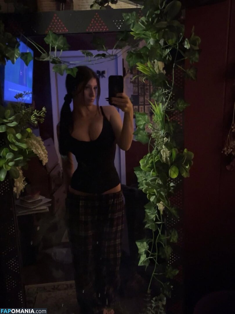 Lil Vampy / lil.vamppyy / lil_vampy Γυμνός OnlyFans  Διαρρεύσαστη φωτογραφία #1