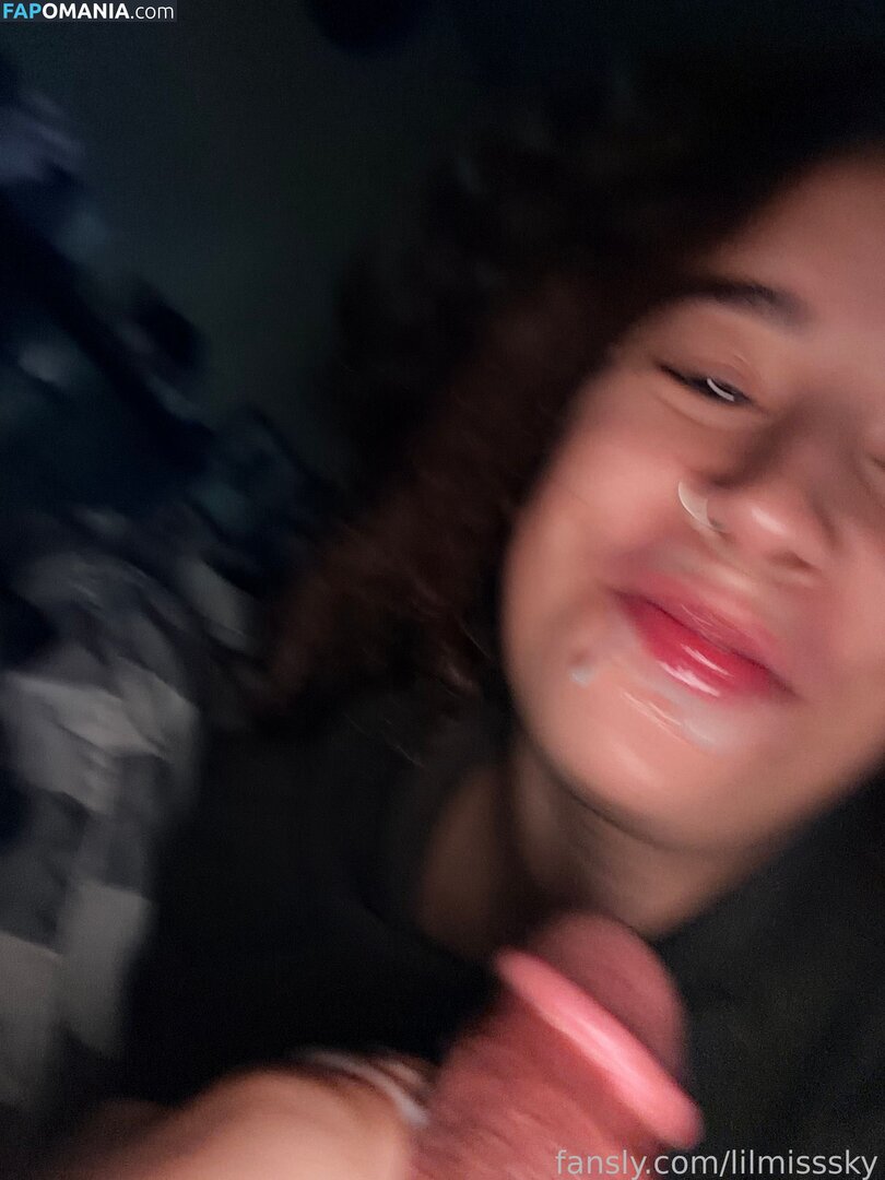 Lilmisssky / knd_sky Γυμνός OnlyFans  Διαρρεύσαστη φωτογραφία #4