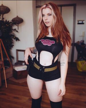 Lucilla Jiggly