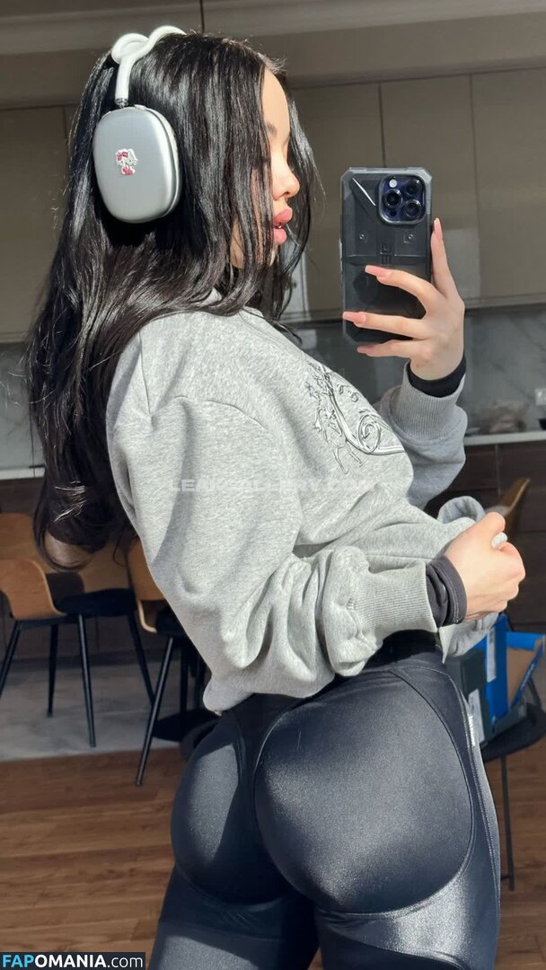 lyna_com2000 Γυμνός OnlyFans  Διαρρεύσαστη φωτογραφία #3