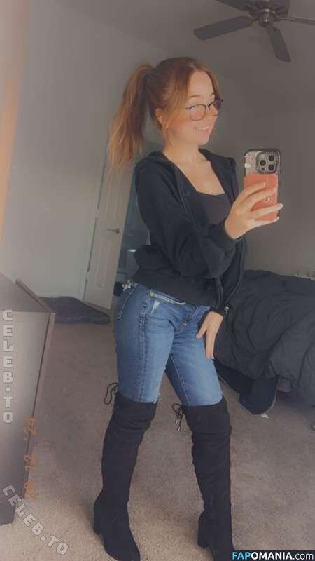 Lyssaurora / https: Γυμνός OnlyFans  Διαρρεύσαστη φωτογραφία #396