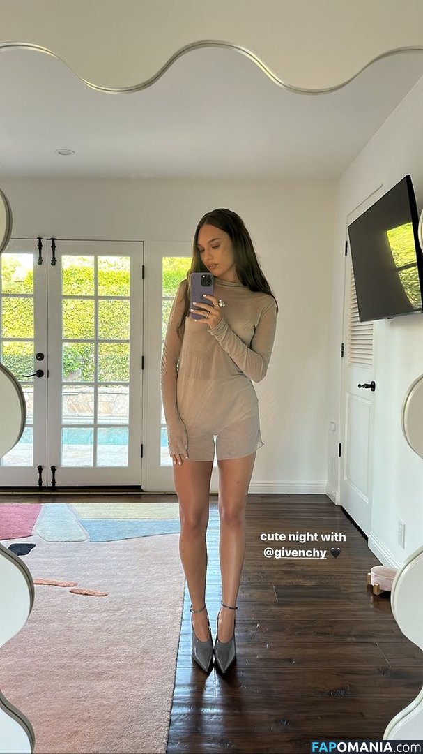 Maddie Ziegler / maddieziegler Γυμνός OnlyFans  Διαρρεύσαστη φωτογραφία #9