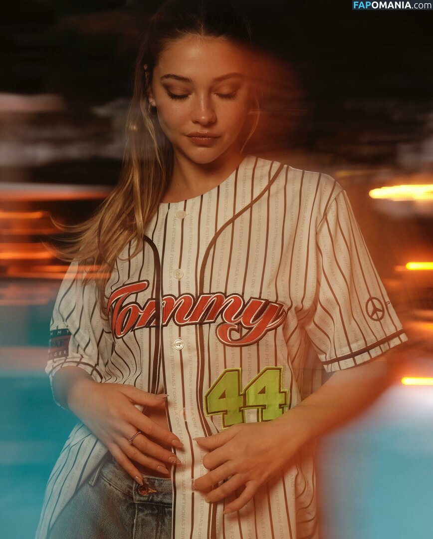 Madelyn Cline / madelyncline Γυμνός OnlyFans  Διαρρεύσαστη φωτογραφία #215