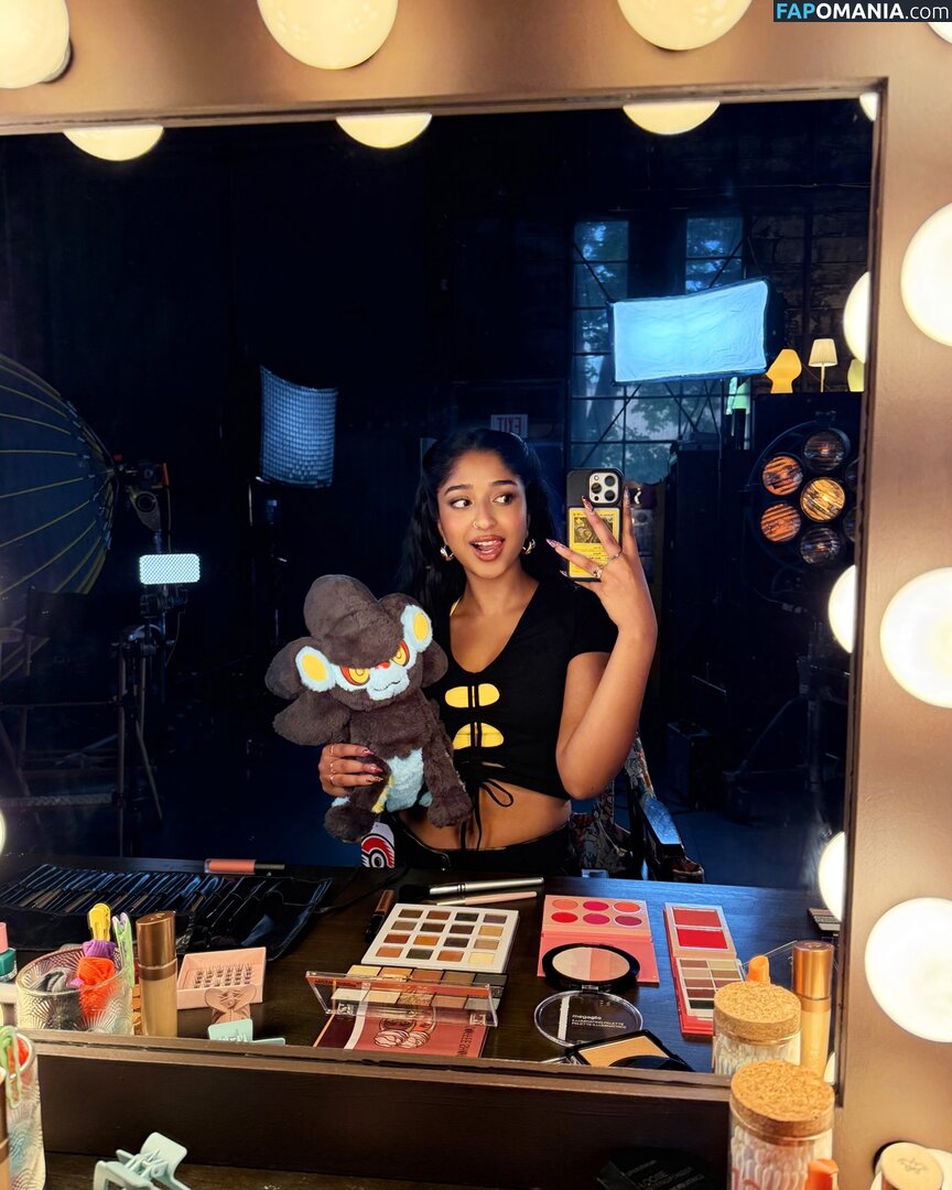 Maitreyi Ramakrishnan / maitreyiramakrishnan / ramakrishnannn Γυμνός OnlyFans  Διαρρεύσαστη φωτογραφία #2