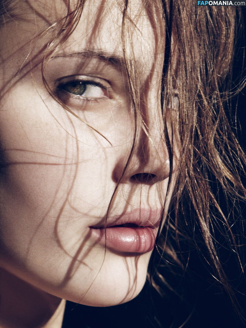Marine Vacth / https: / marine_vacth / marinvacth Γυμνός OnlyFans  Διαρρεύσαστη φωτογραφία #2