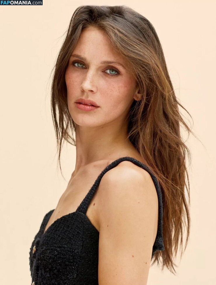 Marine Vacth / https: / marine_vacth / marinvacth Γυμνός OnlyFans  Διαρρεύσαστη φωτογραφία #5