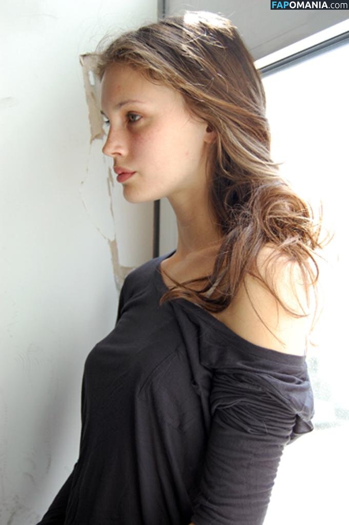 Marine Vacth / https: / marine_vacth / marinvacth Γυμνός OnlyFans  Διαρρεύσαστη φωτογραφία #10