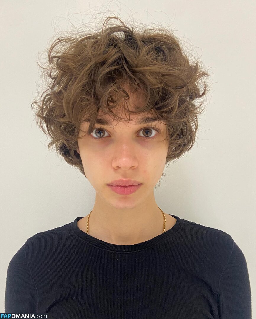 Mathilda Gvarliani / mathilda.gvarliani Γυμνός OnlyFans  Διαρρεύσαστη φωτογραφία #1