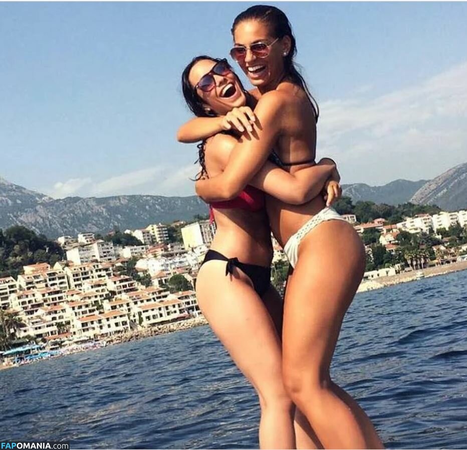 LM Reactions / LMreaction / Milena And Lola / milena.lola Γυμνός OnlyFans  Διαρρεύσαστη φωτογραφία #77