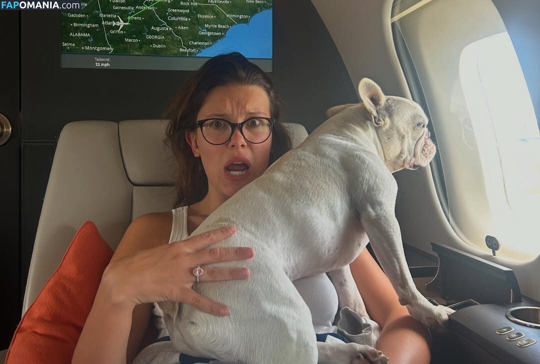 Millie Bobby Brown / milliebobbybrown Γυμνός OnlyFans  Διαρρεύσαστη φωτογραφία #21