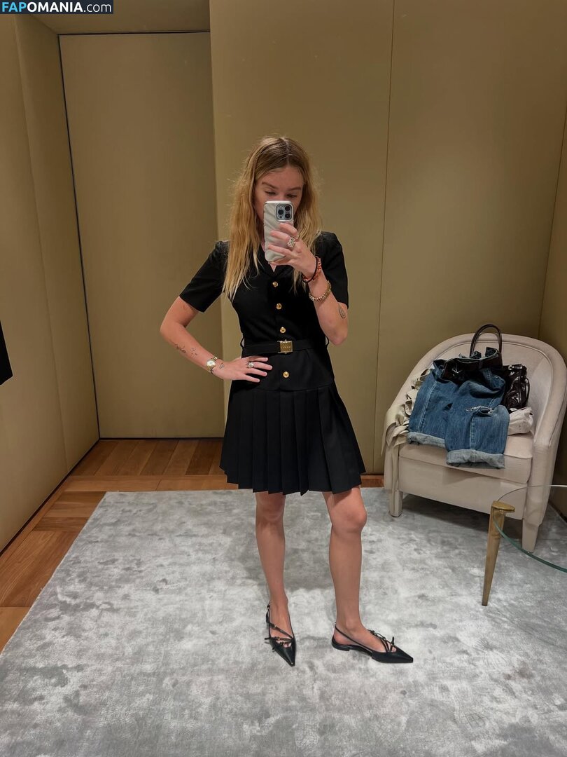 Milly Alcock / https: / millyalcock Γυμνός OnlyFans  Διαρρεύσαστη φωτογραφία #285