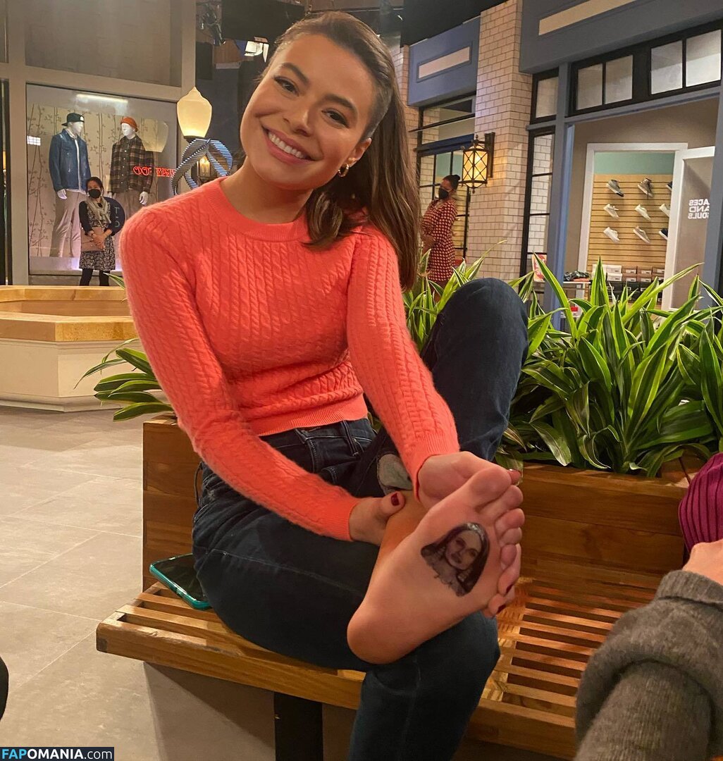 Miranda Cosgrove / MirandaCosgrove / onlyfanssz Γυμνός OnlyFans  Διαρρεύσαστη φωτογραφία #460