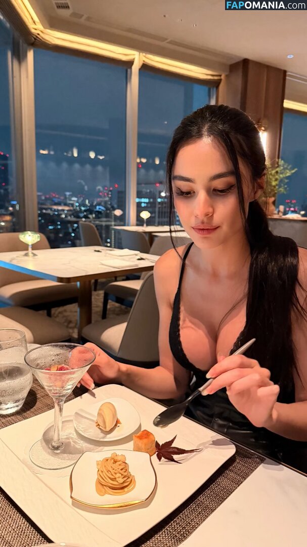Moni Charlton / monicharlton Γυμνός OnlyFans  Διαρρεύσαστη φωτογραφία #6