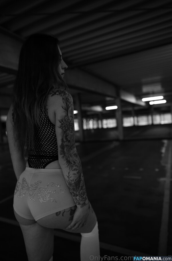 Mommy_Jv / https: / miss_queenii_x3 / mrsqueenii Γυμνός OnlyFans  Διαρρεύσαστη φωτογραφία #4