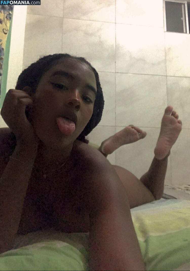 ninfetinha vih / ninfetinhavivi / ninnidavid / shygirlfromeurope Γυμνός OnlyFans  Διαρρεύσαστη φωτογραφία #4