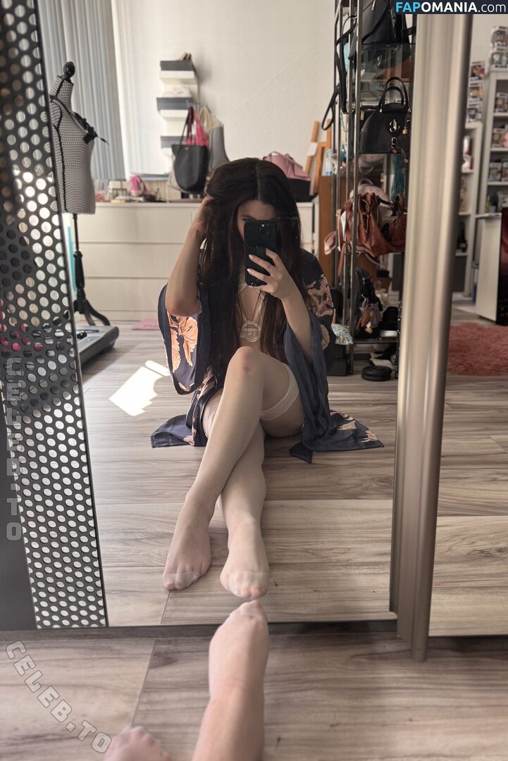 Nini Raven / Nini_Raven / raven_nini Γυμνός OnlyFans  Διαρρεύσαστη φωτογραφία #2