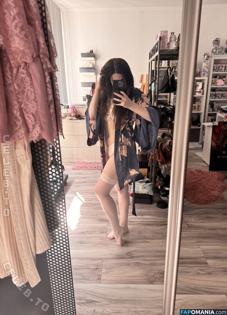 Nini Raven / Nini_Raven / raven_nini Γυμνός OnlyFans  Διαρρεύσαστη φωτογραφία #4