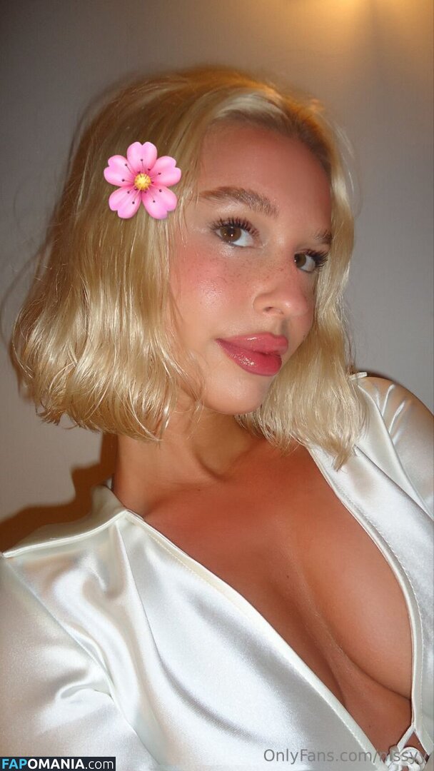 arisnsnn / hhiddengem / nissyy / thewhiskeymol Γυμνός OnlyFans  Διαρρεύσαστη φωτογραφία #4