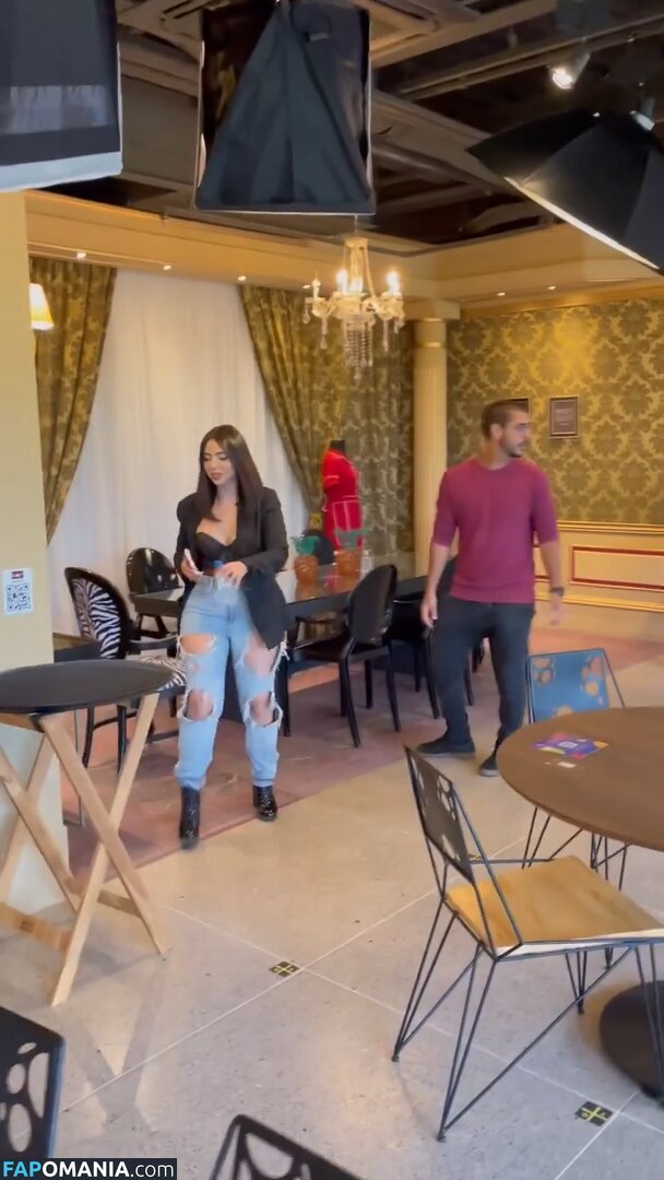 Discussão / Nyvi Estephan / nyviestephan Γυμνός OnlyFans  Διαρρεύσαστη φωτογραφία #324