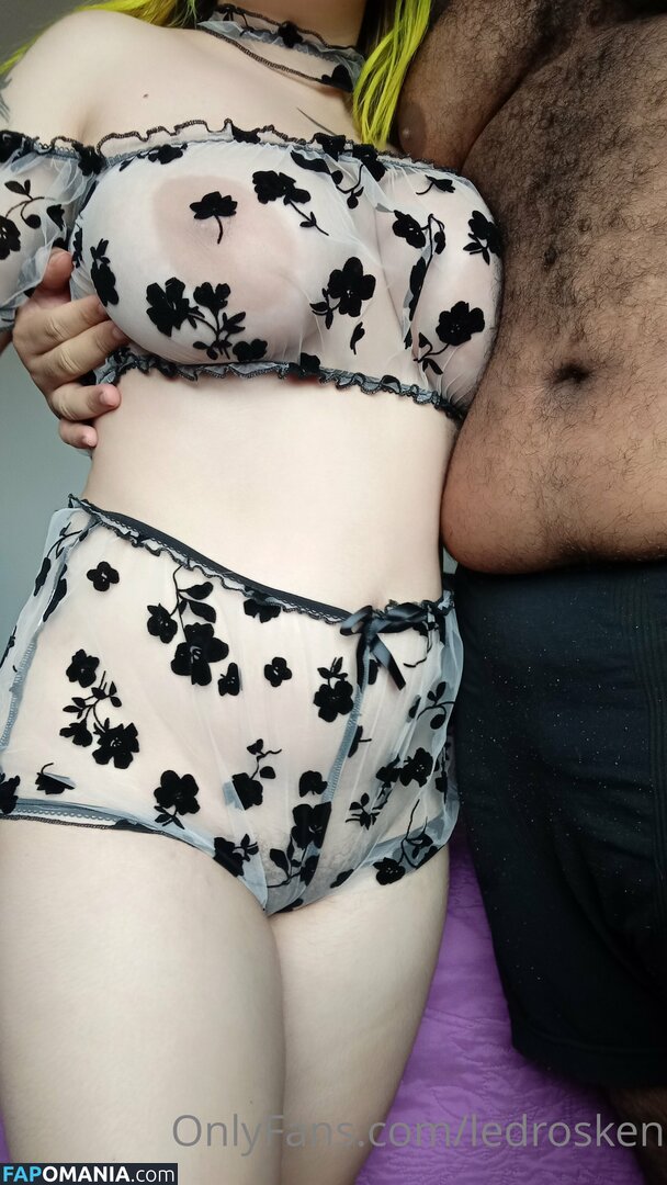 nyx525 / nyxie_ledros Γυμνός OnlyFans  Διαρρεύσαστη φωτογραφία #4