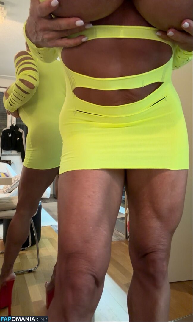 QueenMuscleBoobs Γυμνός OnlyFans  Διαρρεύσαστη φωτογραφία #8