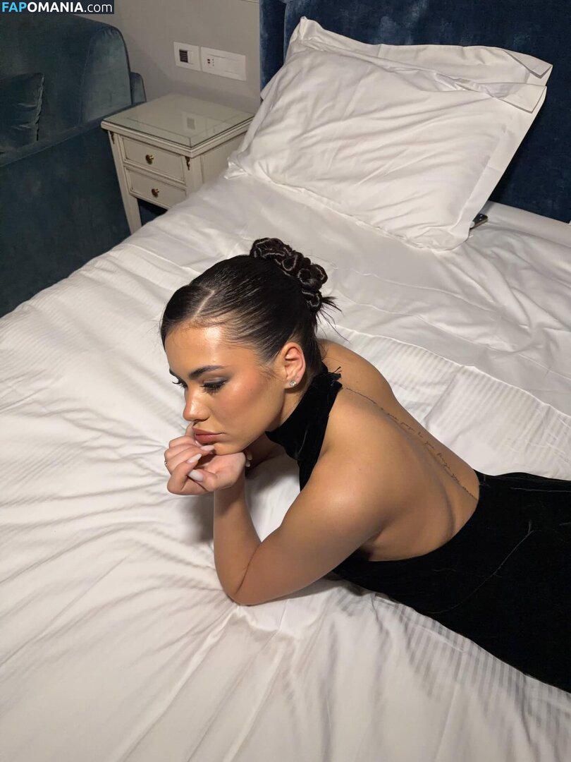Rebecca Parziale / rebecca.parziale Γυμνός OnlyFans  Διαρρεύσαστη φωτογραφία #4