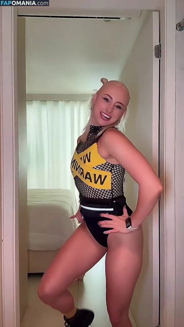 Renata Schneider / renata.c.schneider Γυμνός OnlyFans  Διαρρεύσαστη φωτογραφία #11