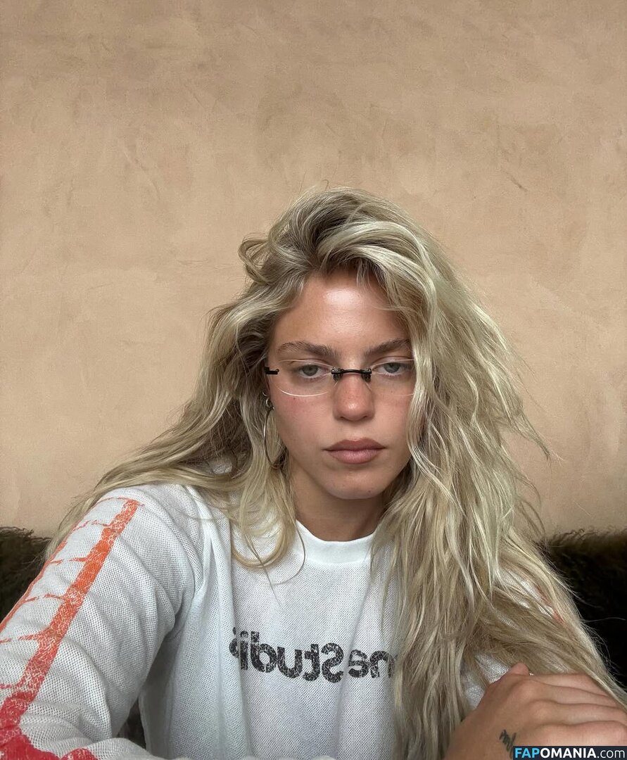 Renee Rapp / reneerapp Γυμνός OnlyFans  Διαρρεύσαστη φωτογραφία #139