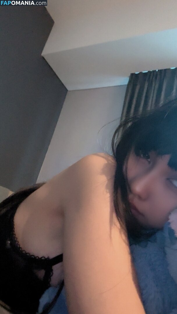 https: / notriissaaa / risaatjan Γυμνός OnlyFans  Διαρρεύσαστη φωτογραφία #1