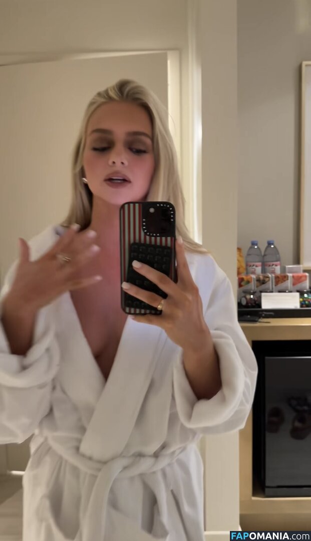 Samantha Riehl / https: / samanthariehl Γυμνός OnlyFans  Διαρρεύσαστη φωτογραφία #1