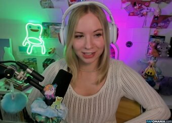 Sarahpodz / https: Γυμνός OnlyFans  Διαρρεύσαστη φωτογραφία #6