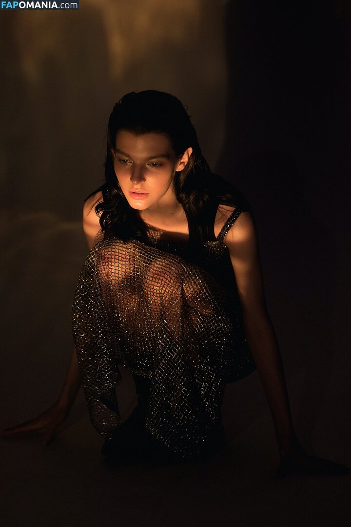 Sasha Zotova / shuzolotova Γυμνός OnlyFans  Διαρρεύσαστη φωτογραφία #4