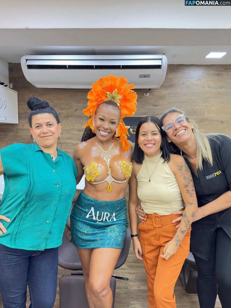 BBB 4 / Solange Vega / https: / solvegaoficial Γυμνός OnlyFans  Διαρρεύσαστη φωτογραφία #3