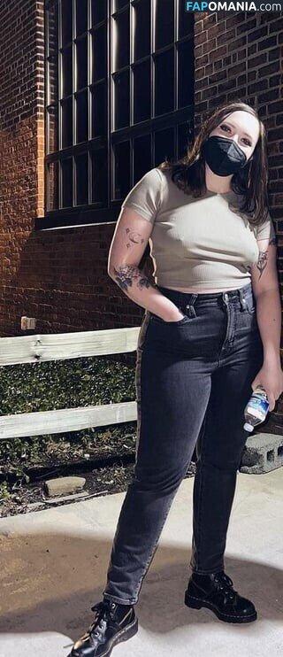 Soccer Mommy / Sophia Allison / soccermommyband Γυμνός OnlyFans  Διαρρεύσαστη φωτογραφία #2