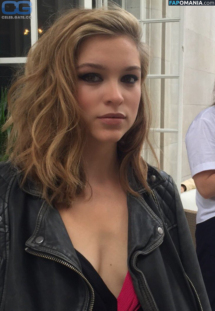 Sophie Cookson Γυμνός OnlyFans  Διαρρεύσαστη φωτογραφία #3