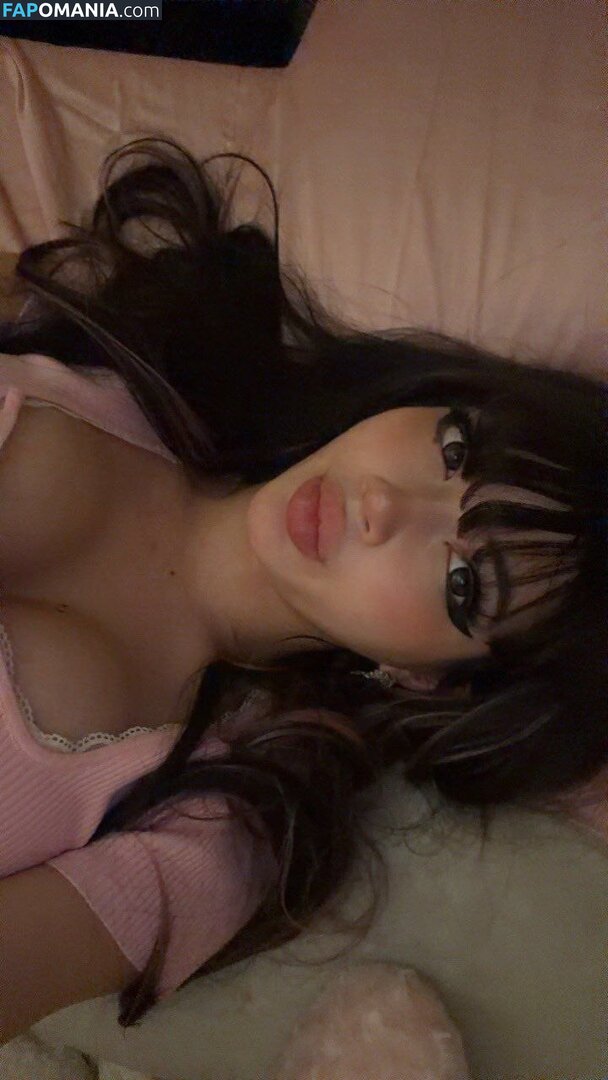 beanluvr13 / strawbari.zz / strawbarie / strawbarizz Γυμνός OnlyFans  Διαρρεύσαστη φωτογραφία #2