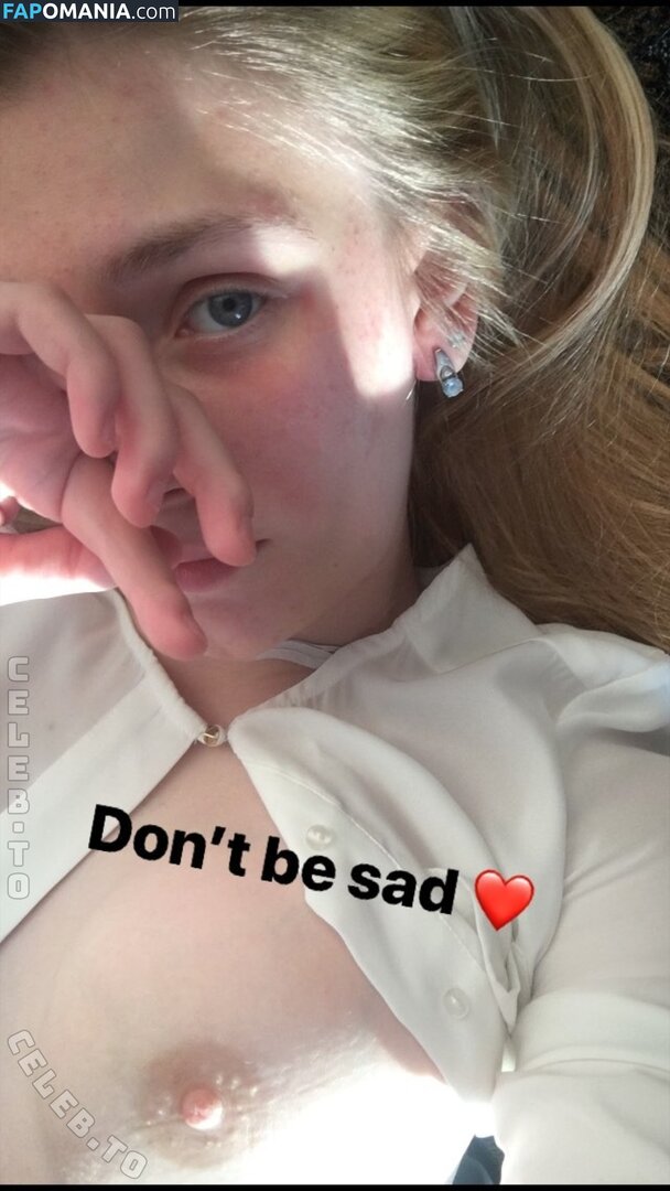 Sweetiebelle / aprikosin3 / superbanka / valerycat Γυμνός OnlyFans  Διαρρεύσαστη φωτογραφία #1