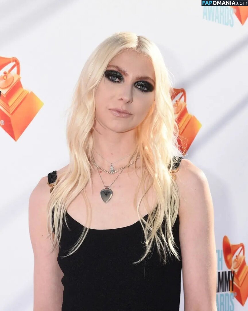 Taylor Momsen / aryelsoul / taylormomsen Γυμνός OnlyFans  Διαρρεύσαστη φωτογραφία #713