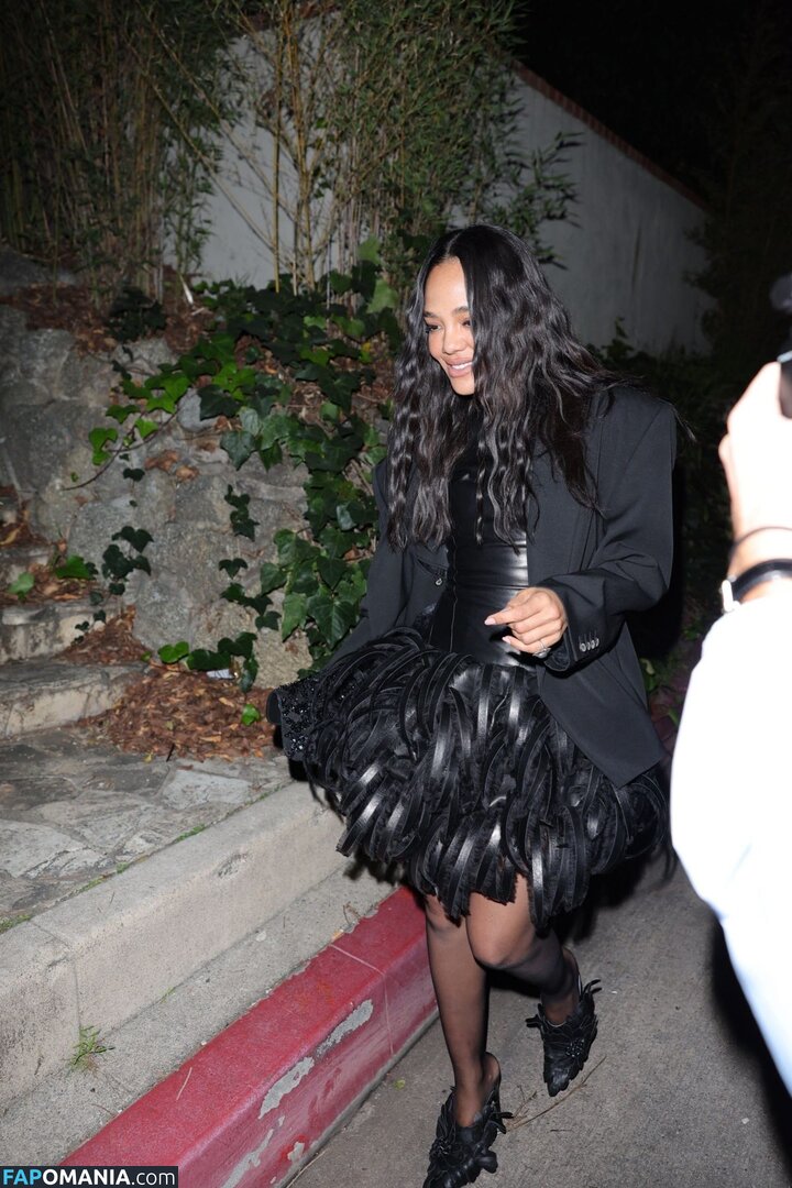 Tessa Thompson / tessamaethompson / tessathompsonx Γυμνός OnlyFans  Διαρρεύσαστη φωτογραφία #8