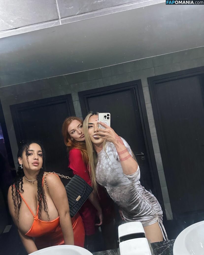 girlinred / thegirlinred0 Γυμνός OnlyFans  Διαρρεύσαστη φωτογραφία #110