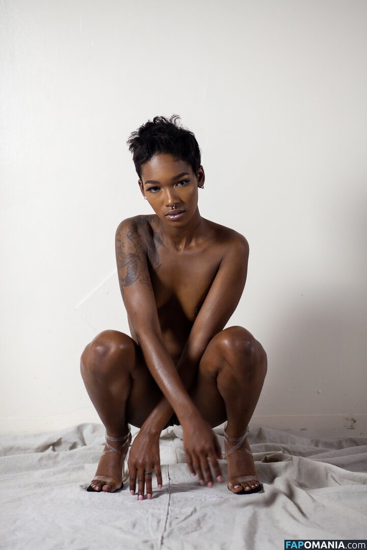 TheRealTiaReid / Tia Reid / corpsdedieu / https: / officialtiareid Γυμνός OnlyFans  Διαρρεύσαστη φωτογραφία #14